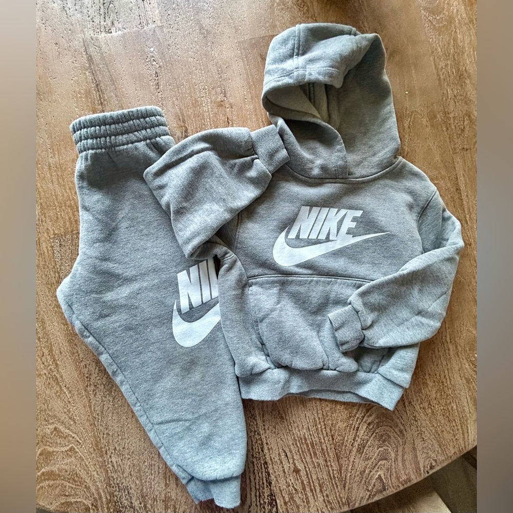 Nike Gray Matching Hoodie and Joggers Track Suit -Size 3-4 Years
